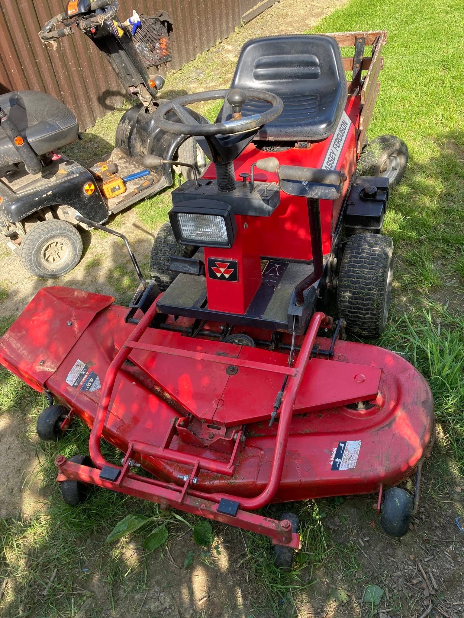 48″ Hydrostatic Riding