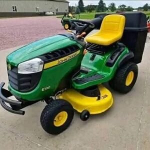 John Deere riding E130 Lawn Tractor