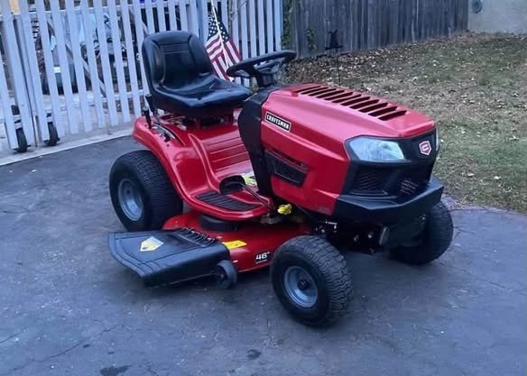 RIDING MOWER CRAFTSMAN 19HP 46 INCH T1600