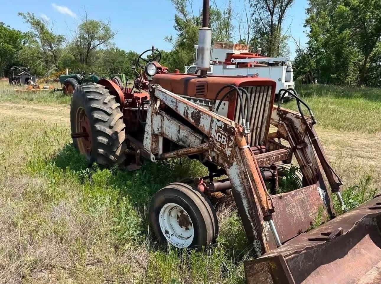 🚜 FARMALL & IH TRACTOR PARTS FOR SALE 🚜
